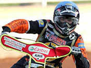 Supporting image for story: Wolves face hectic finish