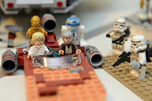 Luke and Ben in their speeder