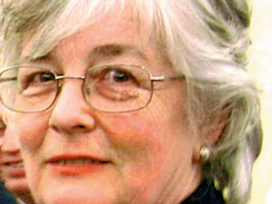 Supporting image for story: Beware of 'alternative facts' over so-called battery calves