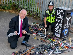 Supporting image for story: Excluded children 'sucked into criminality'