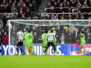 Supporting image for story: Newcastle keep Carabao Cup defence alive with added-time Lewis Miley winner