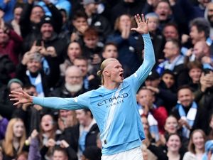 Supporting image for story: Erling Haaland scores twice as Manchester City beat Everton