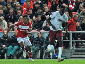 Supporting image for story: Loan limit is no headache for Aston Villa says Dean Smith