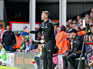 Supporting image for story: Mat Sadler expects Chris Hussey's set pieces to be 'major weapon' for Walsall