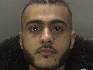 Supporting image for story: Appeal to trace driver who dragged police officer along road