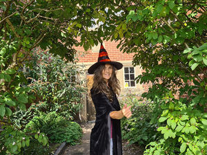 Supporting image for story: Spooky ghost tours and trick or treating in the city