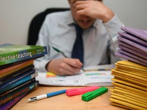 Supporting image for story: National Education Union members vote to accept 5.5% pay rise for teachers