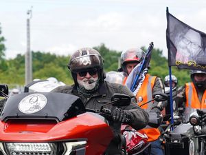 Supporting image for story: Si King ‘grateful’ for ‘wonderful outpouring of support’ after Dave Myers death