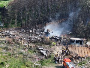 Supporting image for story: Four killed in South Korean navy patrol plane crash