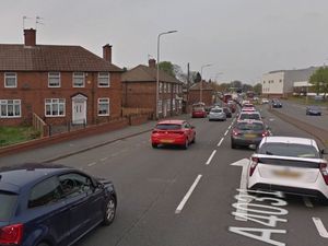 Supporting image for story: Mother and two children escape West Bromwich house fire