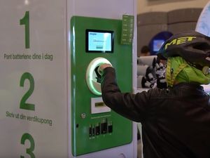 Supporting image for story: This company wants to tackle battery waste by paying people via 'reverse vending machines'