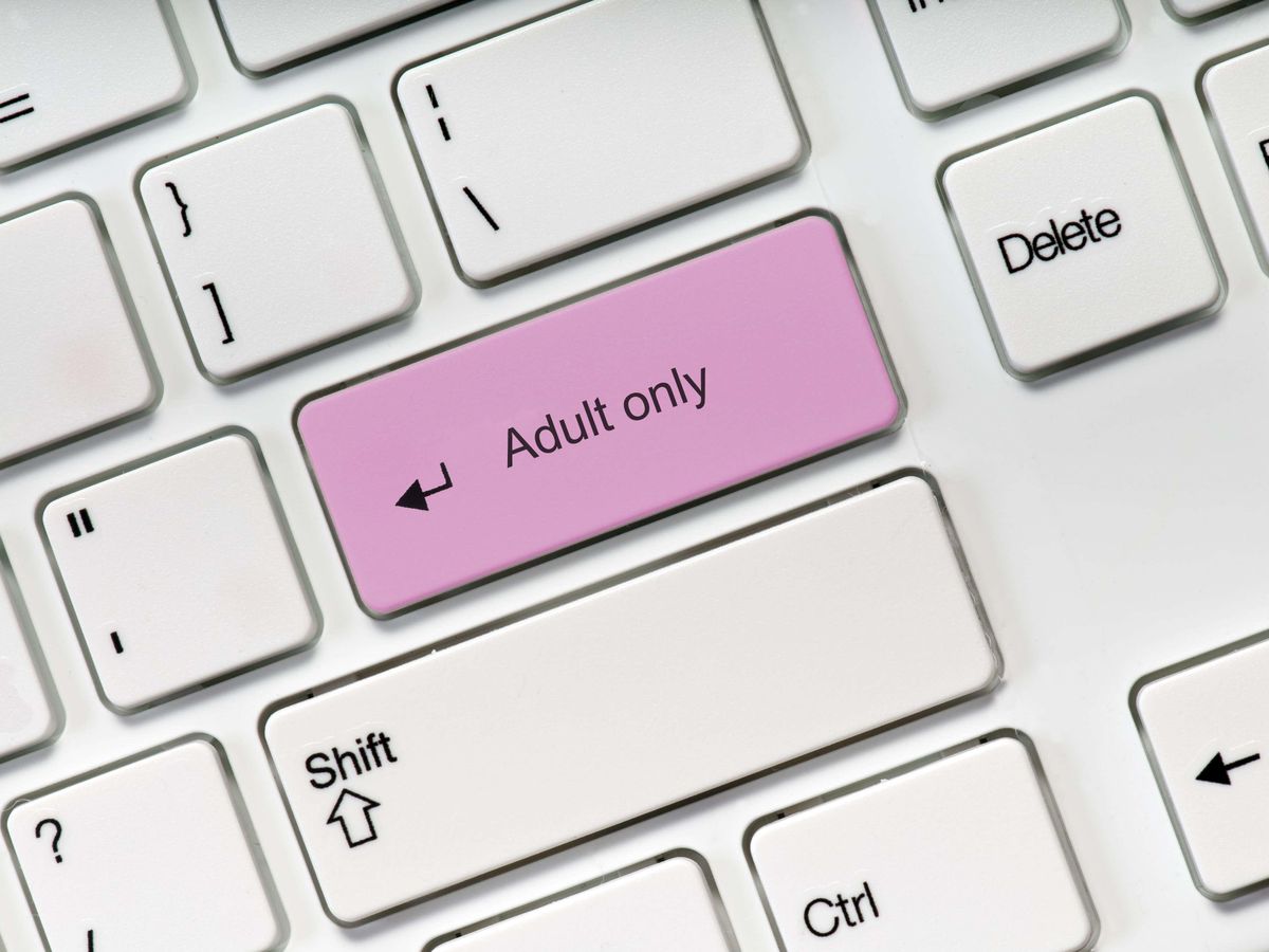 &lsquo;Dangerous and sexist&rsquo; strangulation in online pornography to be banned