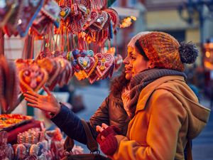 Supporting image for story: City street set to become festive wonderland