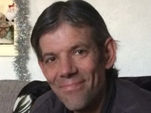 Supporting image for story: Driver sat outside industrial unit 'unaware brutal murder was happening'