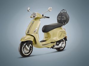 Supporting image for story: Vespa celebrates 75th anniversary with special edition model