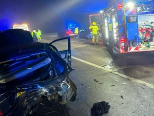 Supporting image for story: Driver arrested after fleeing scene of M54 crash that blocked carriageway