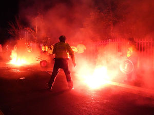 Supporting image for story: Aston Villa vs Legia Warsaw: Violent scenes outside Villa Park as three police officers injured, Legia fans refused entry