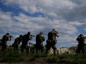 Supporting image for story: Russia deploys more troops and claims progress in east Ukraine