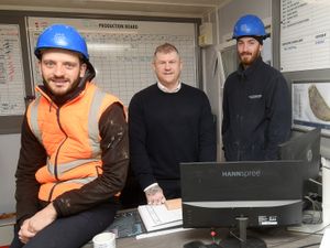 L-R: Andy Wycherley with apprentice champion Alan Ferguson and current apprentice Connor Lindsay