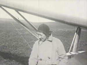 Supporting image for story: Watch: Amazing lost film of Amy Johnson flying in Shropshire