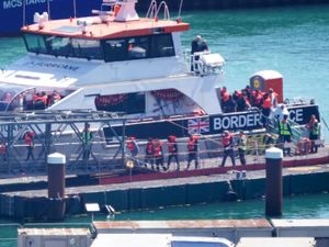 Supporting image for story: Migrants continue crossing the English Channel amid good weather