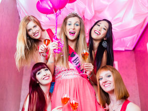 Supporting image for story: Wedding: It's a ladies' night