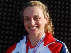 Supporting image for story: Shropshire Archer Alison Williamson strikes gold