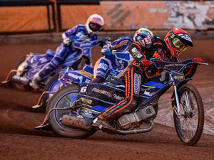 Supporting image for story: Wolves team-mates face off for Queensland Solo glory