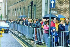 Supporting image for story: Bowie tribute 25 years after Civic Hall gig