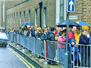 Supporting image for story: Bowie tribute 25 years after Civic Hall gig