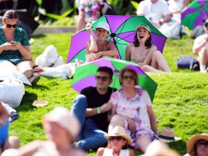 Supporting image for story: More hot and humid conditions in south and east after temperature tops 33C