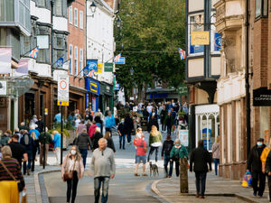 Supporting image for story: Shrewsbury town centre streets to remain pedestrianised until end of October