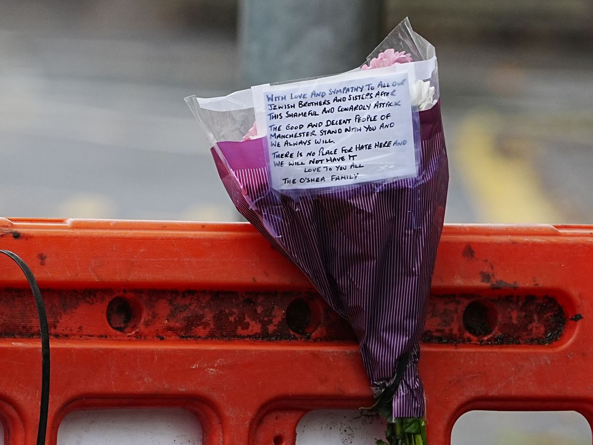 Family praise &lsquo;hero&rsquo; who was shot while stopping terrorist entering synagogue