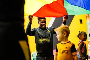 Wolves midfielder Marshall Munetsi enjoys a visit to Healthy Goals!