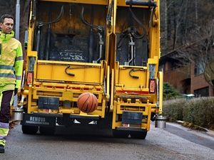 Supporting image for story: This self-driving bin truck just made waste collection totally futuristic