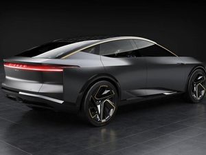 Supporting image for story: Nissan debuts new EV sports saloon concept
