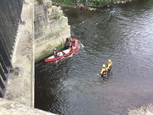 Supporting image for story: Four people rescued in Bridgnorth River Severn canoe drama