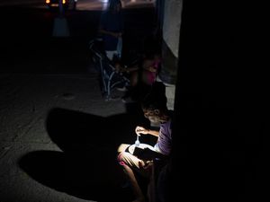 Supporting image for story: Cubans left in the dark in another massive power outage