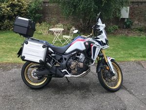 Supporting image for story: Honda’s automatic Africa Twin is a commuter’s dream