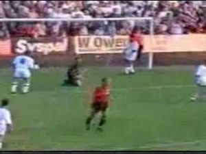 Supporting image for story: Video: Manchester United at the Bucks Head, 1995