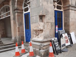 Supporting image for story: Ludlow road 'to be closed for weeks' after lorry damages town's landmark Buttercross