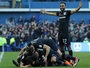 Supporting image for story: Aston Villa equipped to deal with pressure of promotion race says Steve Bruce