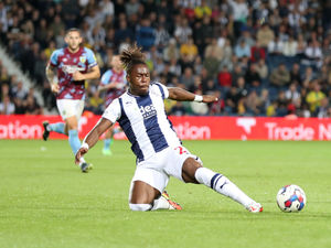 Supporting image for story: West Brom's Brandon Thomas-Asante insists there is quality in lower leagues