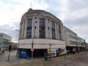 Supporting image for story: Compulsory purchase plans for Wolverhampton's iconic Beatties store backed by council
