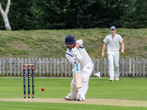 Supporting image for story: Centurions lead Beacon to win ahead of cup success