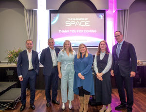 L - R: Bogden Gogulan (CEO NewSpace Capital), Andrew Turner (MD Space4Sight), Melissa Quinn (MD Slingshot Aerospace), Kathryn Stanczyszyn (BBC), Elizabeth Williams (Gowling) and Carl Richardson.