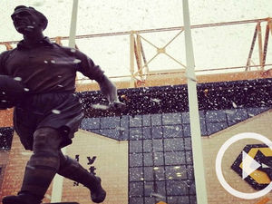 Supporting image for story: Video - Snow falls at Molineux and Wolves' training ground