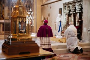 Arrival of the relics of St Bernadette of Lourdes at Shrewsbury Cathedral