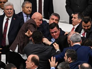 Supporting image for story: Brawl erupts in Turkey’s parliament over justice minister appointment