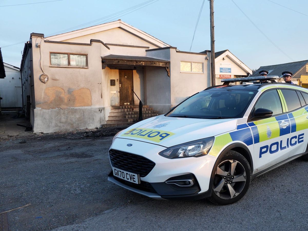 Counter-terrorism officers take over mosque arson investigation